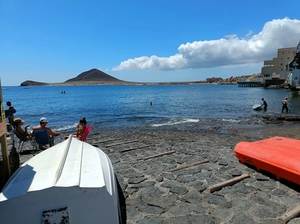 Playa Chica y Muelle de la Chica - Espanha