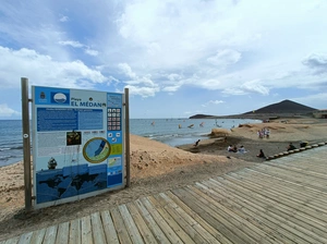 Paseo marítimo del Médano - España