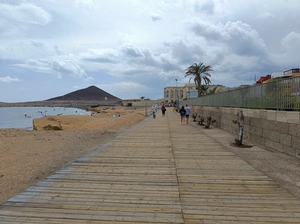 Paseo marítimo del Médano - España