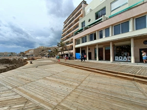 Paseo marítimo del Médano - España