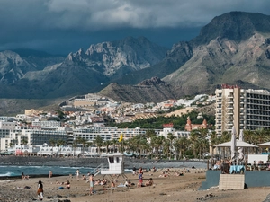 Paseo marítimo de Playa de Las Américas - Spain