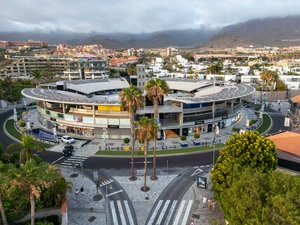 CC Plaza del Duque - España