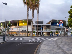 CC Plaza del Duque - España