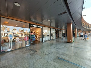 Centro Comercial Las Palmeras - Spanien