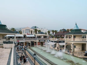 Centro Comercial Safari - España