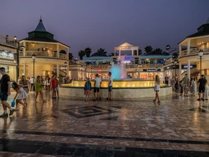 Centro Comercial Safari - España