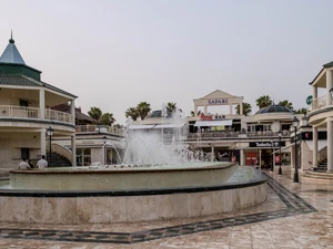 Centro Comercial Safari - España