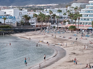 Playa la Pinta Puerto Colon - España